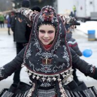 Ukraine girl-Aviavlad, Pixabay 3590582_1920