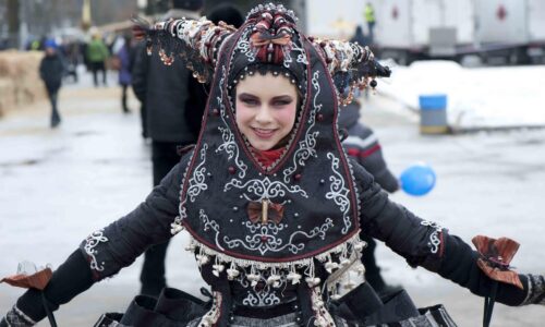 Ukraine girl-Aviavlad, Pixabay 3590582_1920
