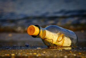 message-in-a-bottle- AtlantiosPixabay 3437294_1920