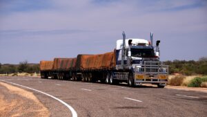 road-train-monikawl999_Pixabay 1185254_1280